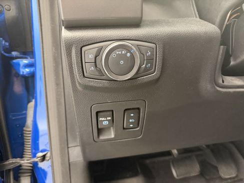 Used 2019 Ford F150 XLT w/ Equipment Group 302A Luxury AWD/4WD image 25