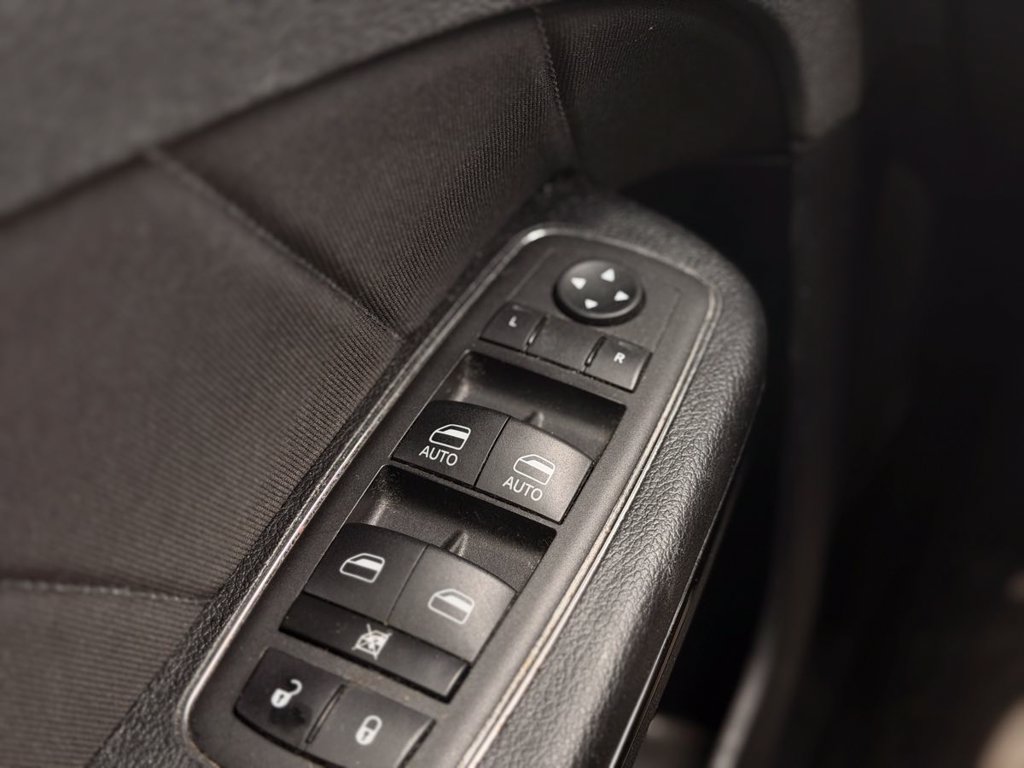 Used 2023 Dodge Charger R/T w/ Blacktop Package RWD image 19