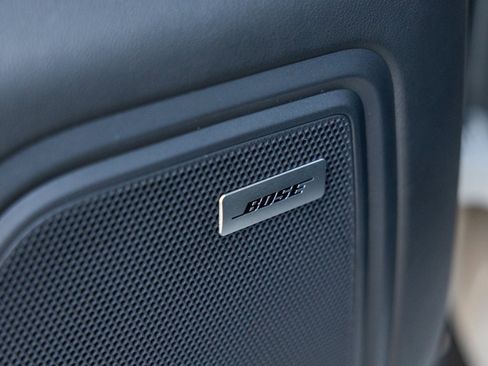 Certified 2024 Porsche Macan image 24