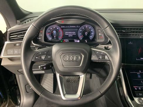 Used 2025 Audi Q8 Premium Plus AWD/4WD image 21