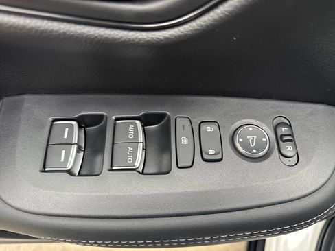 New 2026 Honda HR-V EX-L image 13