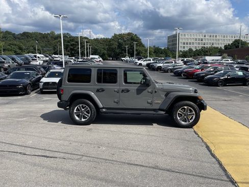 Certified 2020 Jeep Wrangler Unlimited Sahara w/ Cold Weather Group AWD/4WD image 7