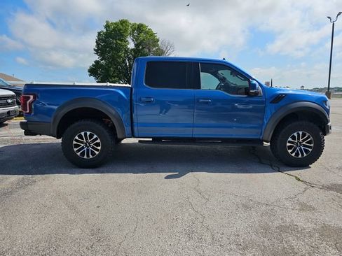 Used 2019 Ford F150 Raptor w/ Equipment Group 802A Luxury AWD/4WD image 9