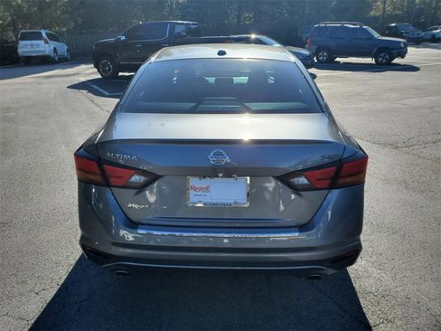 Certified 2022 Nissan Altima 2.5 SR image 4