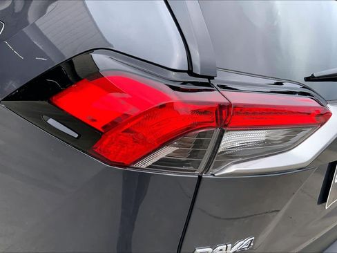 Used 2025 Toyota RAV4 Limited FWD image 29