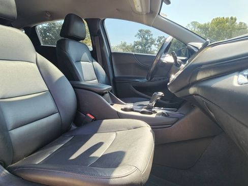 Used 2018 Chevrolet Malibu LT w/ Leather Package FWD image 25