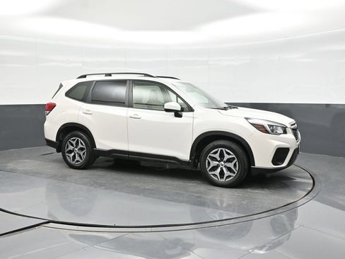 Used 2019 Subaru Forester Premium w/ Popular Package #1 AWD/4WD image 18