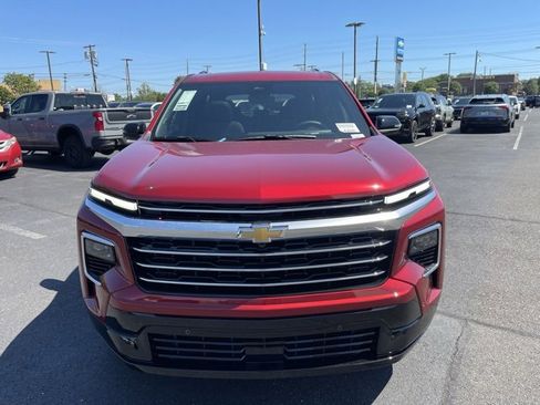 New 2026 Chevrolet Traverse High Country w/ LPO, Floor Liner Package image 2