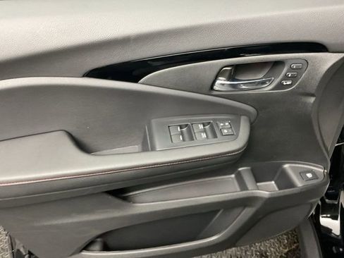 New 2026 Honda Ridgeline Black Edition image 10