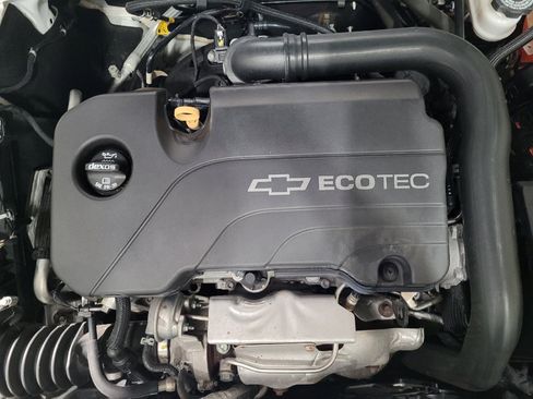 Used 2017 Chevrolet Malibu LT FWD image 30