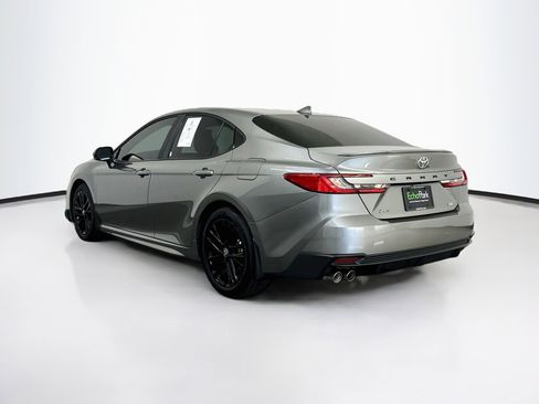 Used 2025 Toyota Camry SE FWD image 5