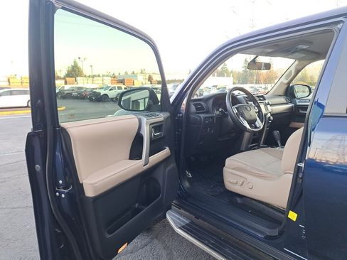 Used 2019 Toyota 4Runner SR5 image 11