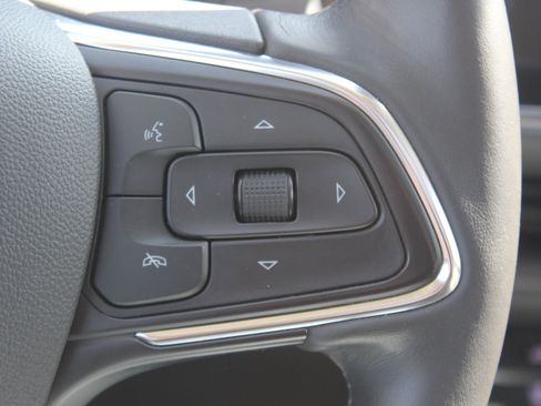 Used 2022 Buick Envision Avenir w/ Technology Package II FWD image 9