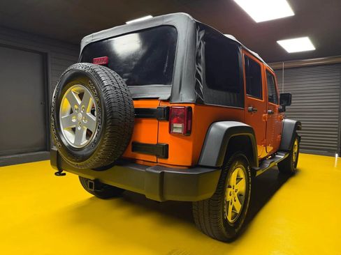 Used 2012 Jeep Wrangler Unlimited Sport AWD/4WD image 6