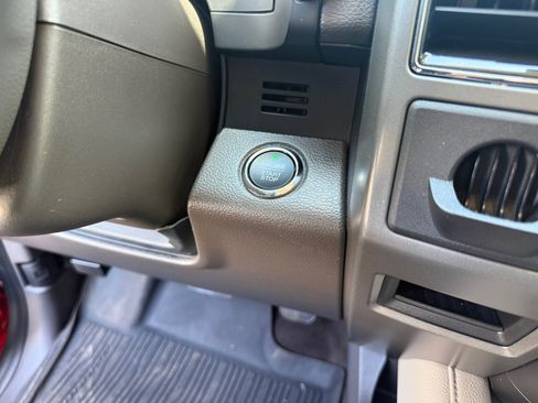 Used 2020 Ford Expedition XLT w/ Equipment Group 202A RWD image 21