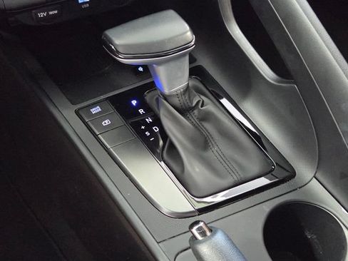 Certified 2025 Hyundai Elantra Sport FWD image 22