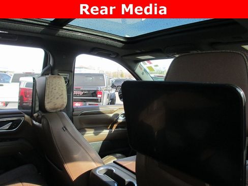 Certified 2023 Chevrolet Tahoe High Country w/ Advanced Technology Package image 15