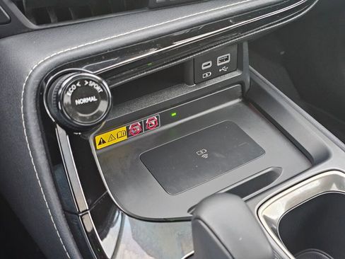 Used 2024 Lexus NX 300h AWD w/ Luxury Package image 24