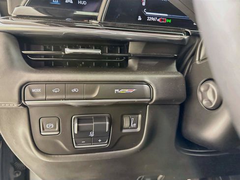 Used 2023 Cadillac Escalade V AWD/4WD image 22