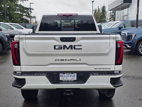Used 2025 GMC Sierra 2500 Denali Ultimate image 4