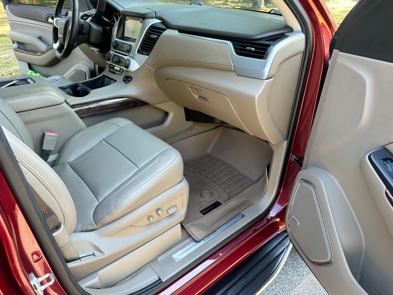 Used 2019 GMC Yukon SLT w/ Open Road Package RWD image 33