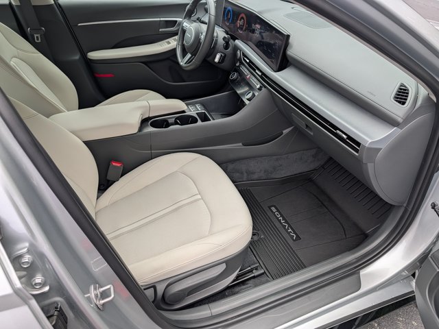 Used 2026 Hyundai Sonata SEL FWD image 12
