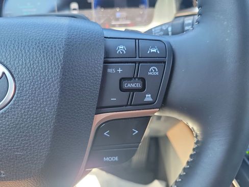 Certified 2025 Toyota Crown Signia Limited w/ Advanced Technology Package image 28