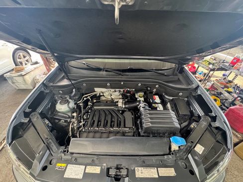 Used 2018 Volkswagen Atlas S image 28