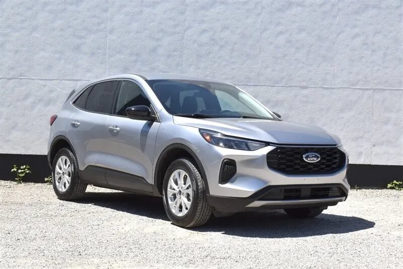 Used 2023 Ford Escape Active AWD/4WD image 1
