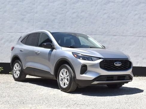 Used 2023 Ford Escape Active AWD/4WD image 1