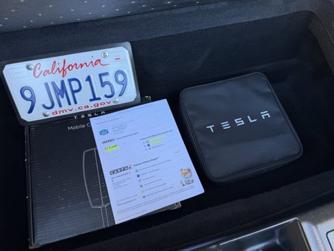 Used 2014 Tesla Model S 85 image 23