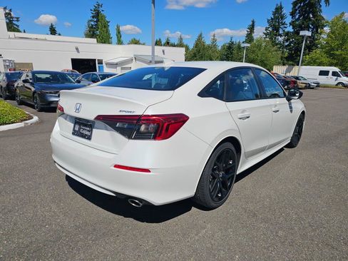 Used 2023 Honda Civic Sport image 7