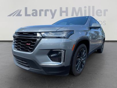 Used 2023 Chevrolet Traverse RS