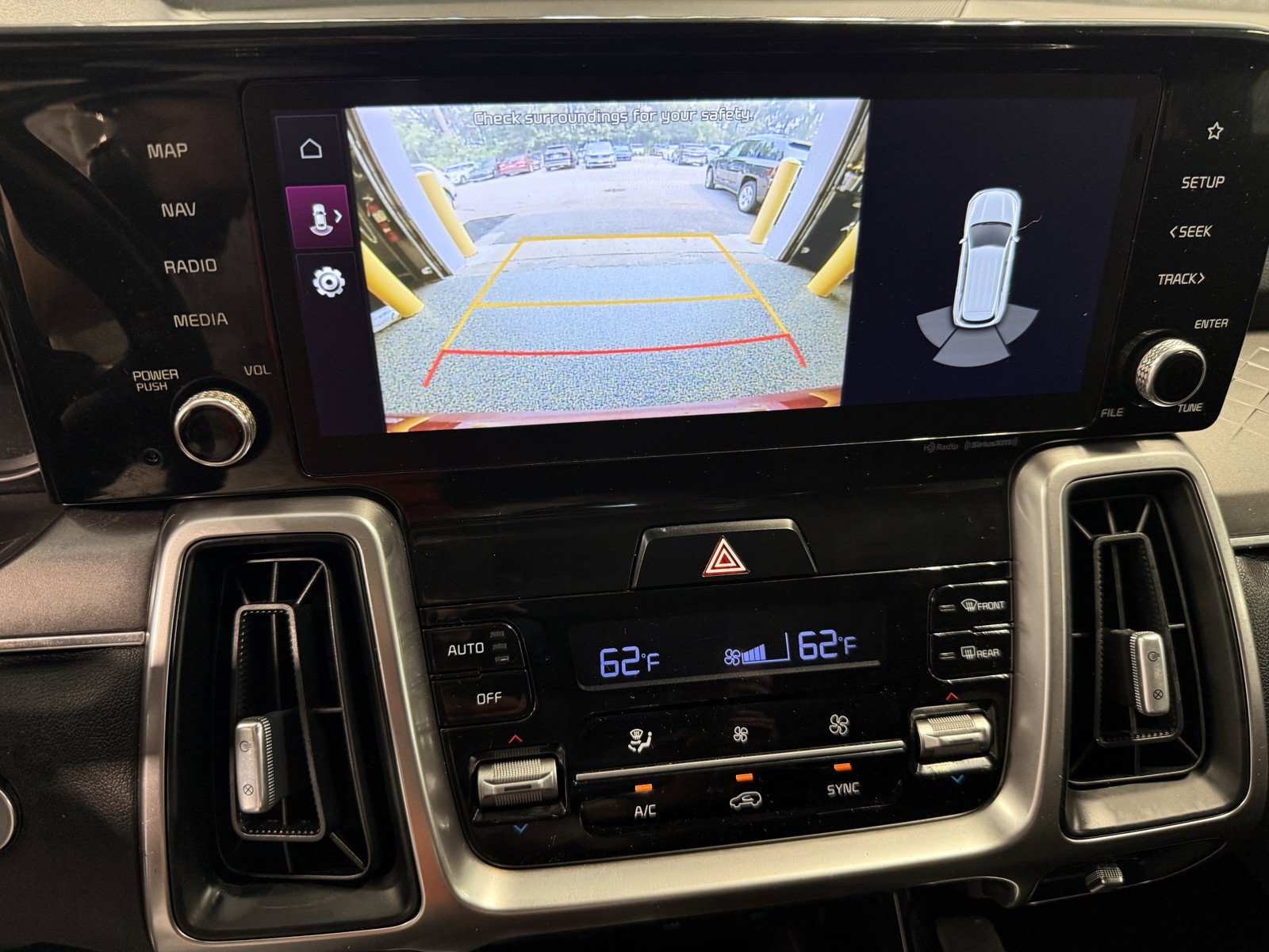 Used 2022 Kia Sorento S w/ Panoramic Sunroof Package FWD image 10