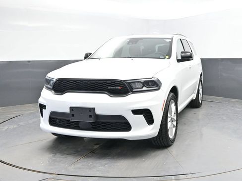Used 2024 Dodge Durango GT AWD/4WD image 3