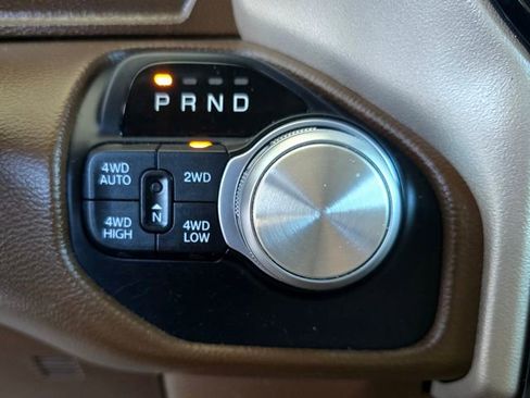 Used 2019 RAM 1500 Laramie image 14