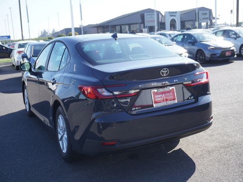 New 2026 Toyota Camry LE image 7