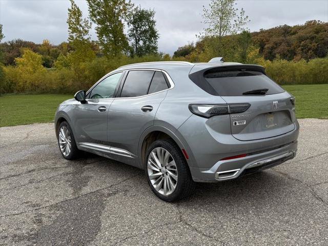Used 2025 Buick Envision Avenir AWD/4WD image 4