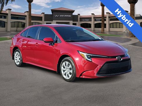 Used 2026 Toyota Corolla LE image 2