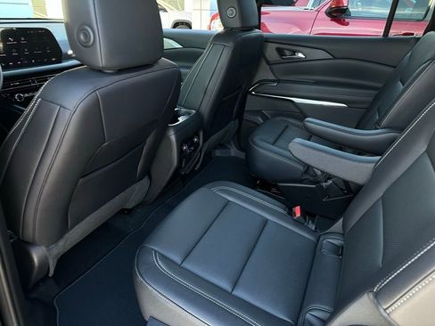 New 2026 Chevrolet Traverse LT image 15