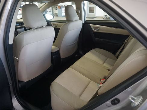 Used 2015 Toyota Corolla LE FWD image 18
