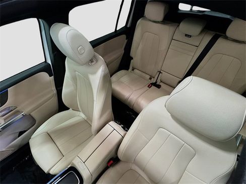 Certified 2025 Mercedes-Benz GLB 250 4MATIC image 22