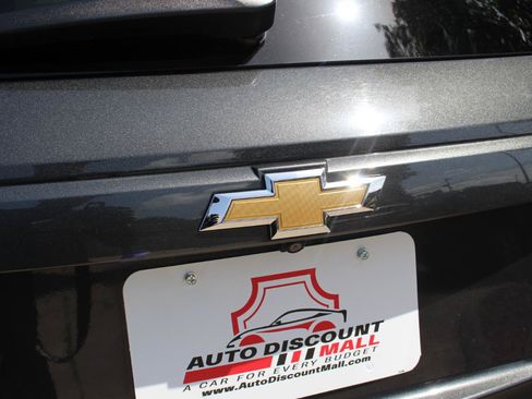 Used 2018 Chevrolet Trax LT w/ Sun & Sound Package AWD/4WD image 42