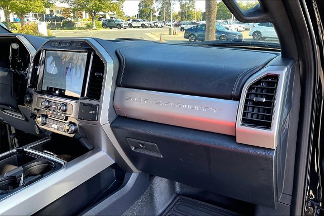 Used 2022 Ford F250 Lariat w/ Tremor Off-Road Package AWD/4WD image 16