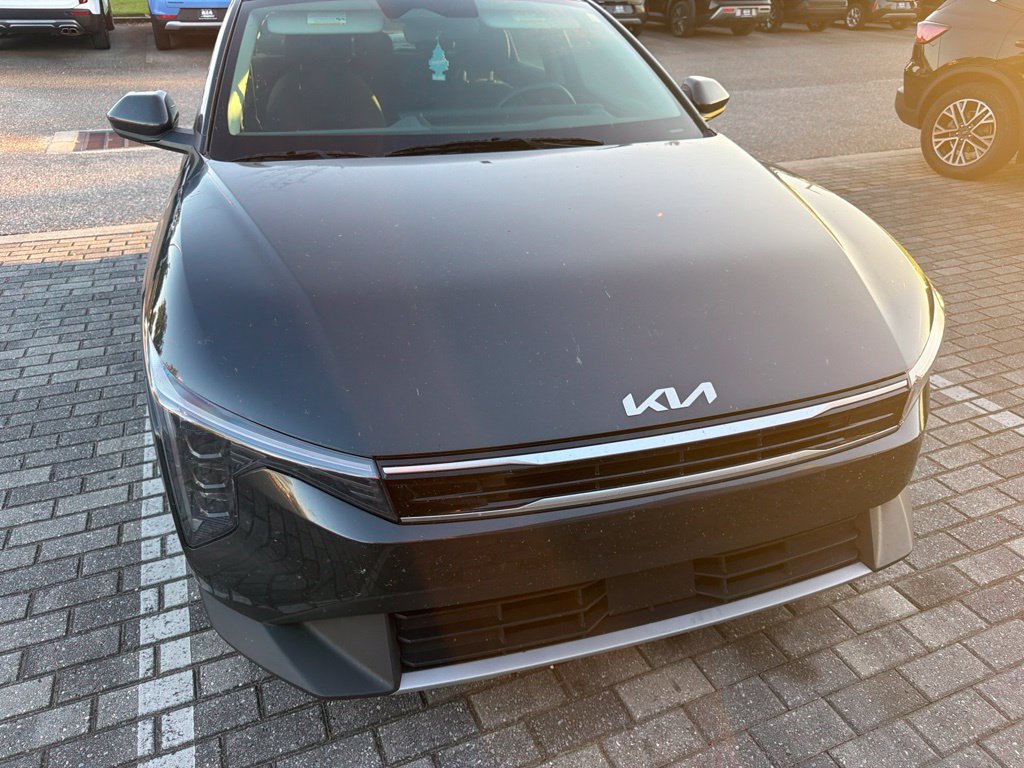 Used 2025 Kia K4 EX FWD image 2