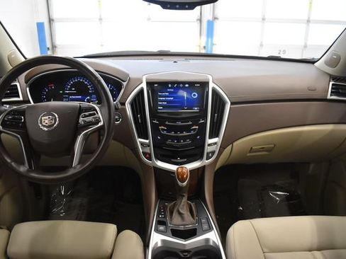 Used 2016 Cadillac SRX Luxury FWD image 5