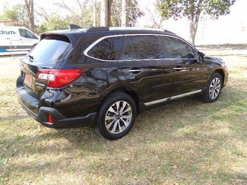 Used 2019 Subaru Outback 2.5i Touring w/ Popular Package #3A image 8