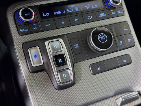 Used 2024 Hyundai Palisade SEL FWD image 25