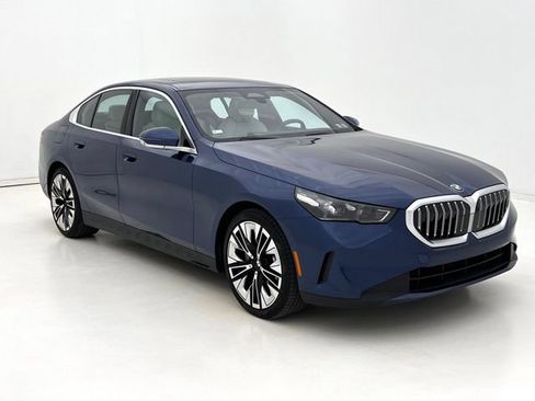 Certified 2026 BMW 530i xDrive w/ Premium Package AWD/4WD image 2