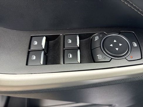 Used 2021 Ford Explorer XLT w/ Equipment Group 202A image 26